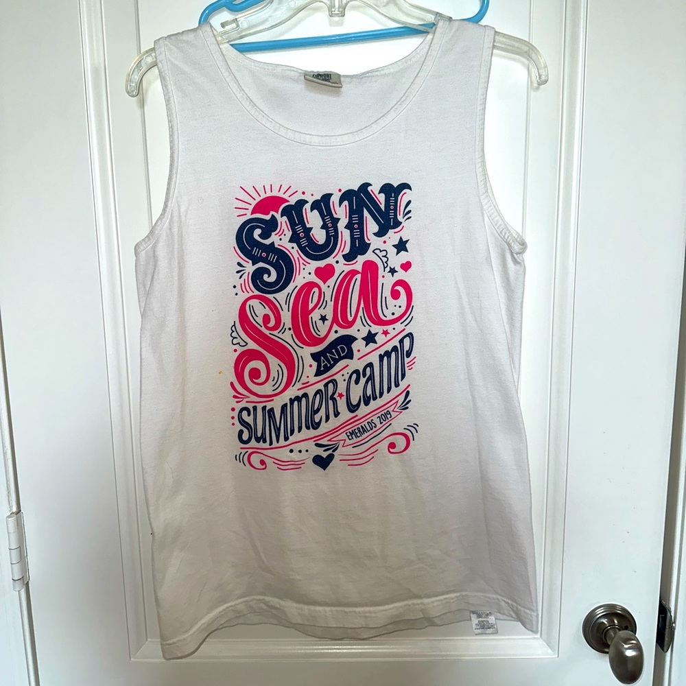 Comfort colors tank, size small